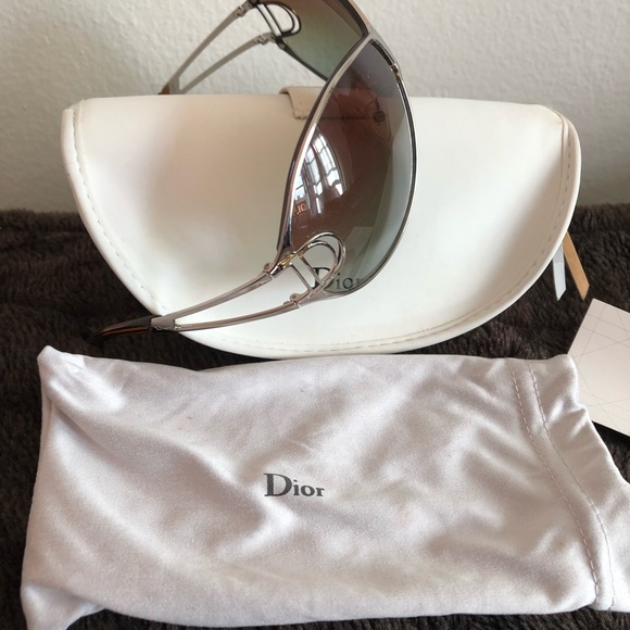 Authentic Dior Sunglasses with Card Case & Pouch - Picture 4 of 7